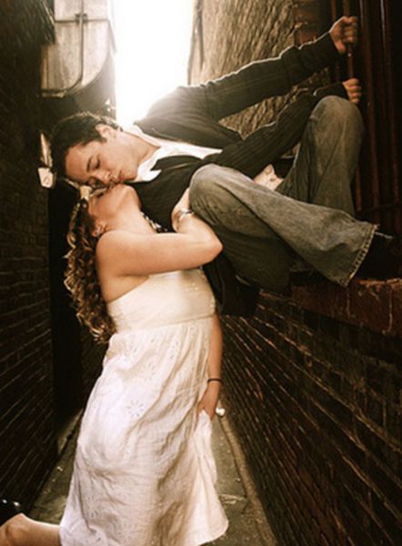 Engagement Photos That Will Make You Feel Happy to Stay Single