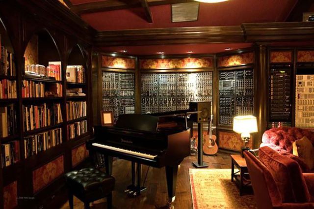 Inside Hans Zimmer’s Cosy and Gorgeous Music Studio