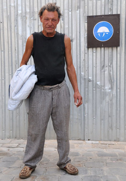 The Best Dressed Homeless Man in the World (30 pics) - Izismile.com