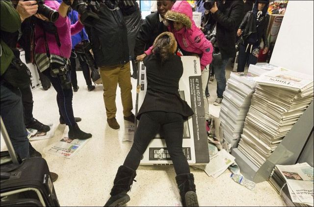 A Black Friday Face-off between Customers in Britain