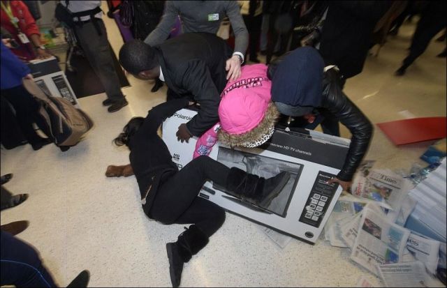 A Black Friday Face-off between Customers in Britain