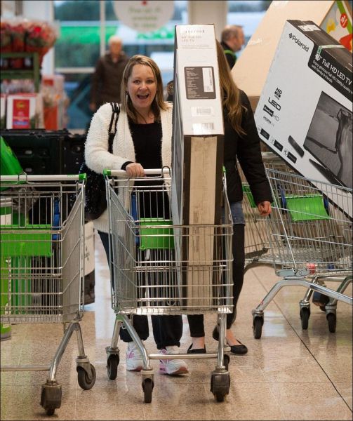 A Black Friday Face-off between Customers in Britain
