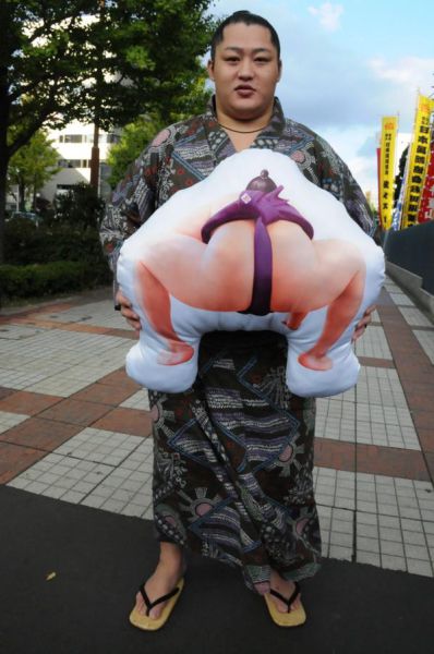 Now You Can Sleep on a Sumo Wrestler’s Butt
