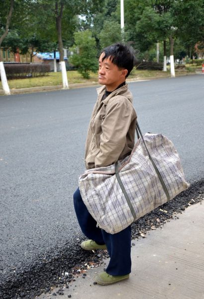 Disabled Chinese Beggar Makes a Surprise Recovery