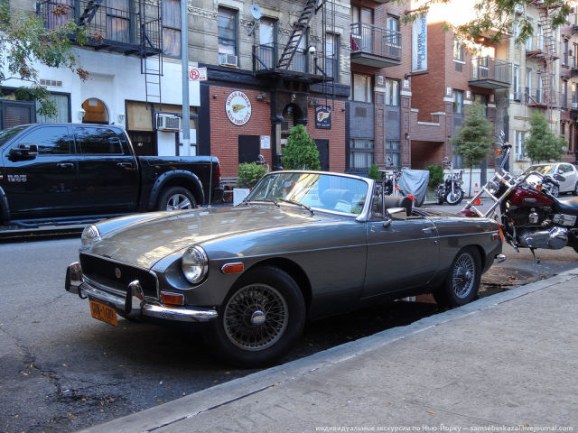 Vintage Cars Spotted on the Streets of NYC