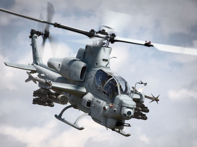 Spectacular Actions Photos of Airplanes and Helicopters