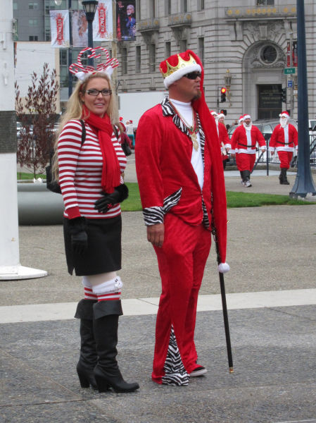 SantaCon Craziness Kicks off Its Drunken Festivities