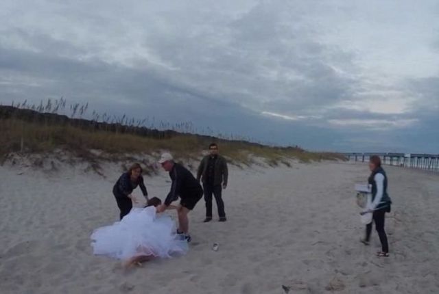 A Bad Idea for a Wedding Photoshoot