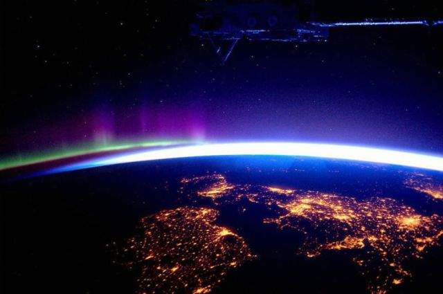 Pictures of Earth From 200 Miles up in Space are Simply Spectacular