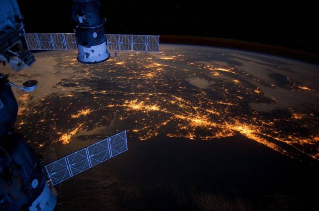 Pictures of Earth From 200 Miles up in Space are Simply Spectacular