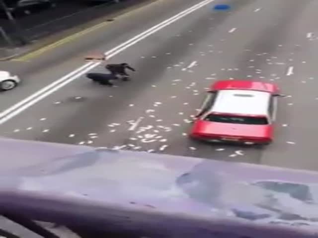 $15,000,000.00 Hong Kong Dollars Was Scattered on the Streets of Hong Kong Yesterday  (VIDEO)