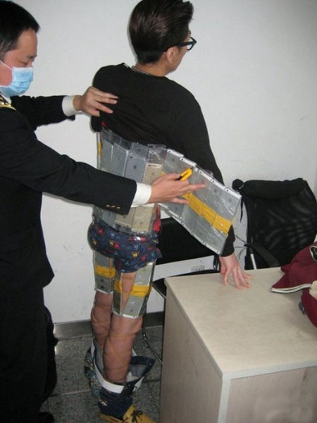 An Interesting Method of Smuggling iPhones