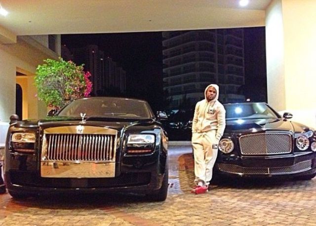 The Real Daily Life of Boxing Legend Floyd Mayweather