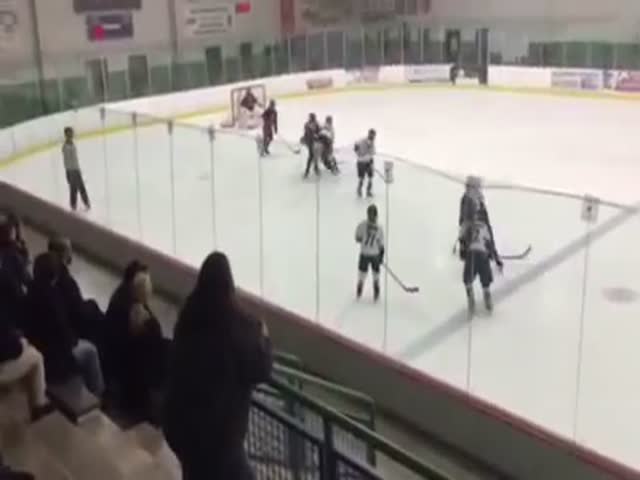 Angry Hockey Dad Embarrasses Entire Family  (VIDEO)