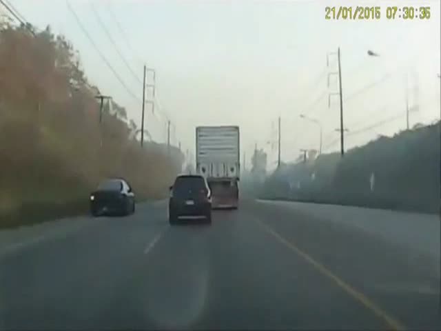 Reckless Driver's Insane Quadruple Close Call  (VIDEO)