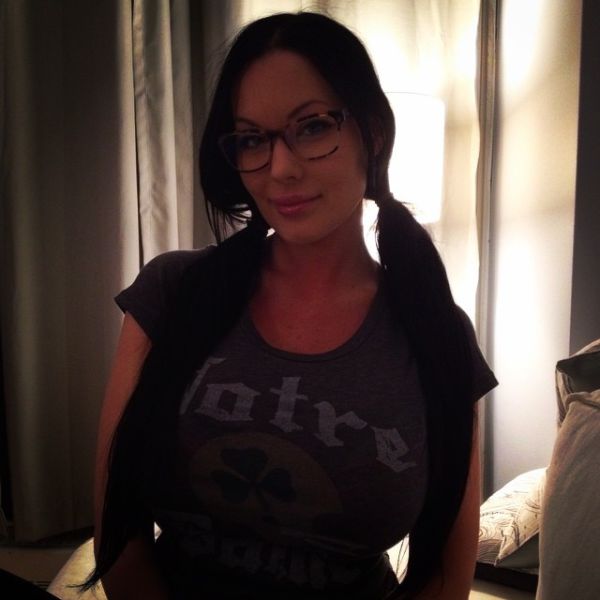 Veronika Black Heats Up Instagram with Her Steamy Online Pics (31 pics