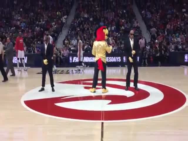 This Mascot Busts Out Some Serious Moves 
