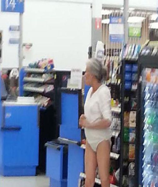 The People Who Go to Walmart Obviously Don’t Own Mirrors
