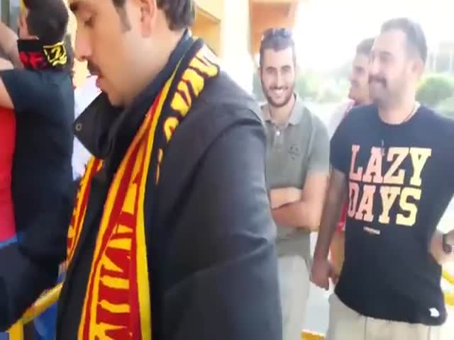 Turkish Guy Tries to Smuggle 