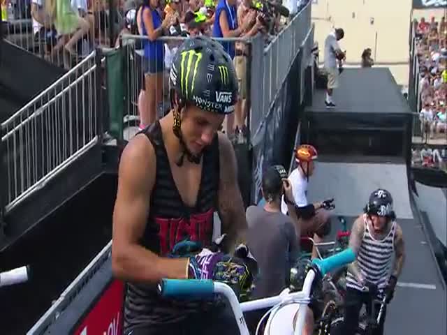 Insane BMX Run  (VIDEO)