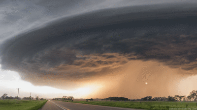 Stunning GIFs of Supercell Thunderstorms in Action