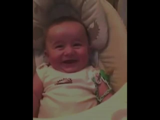 This Baby's Laugh Is Really Hilarious  (VIDEO)