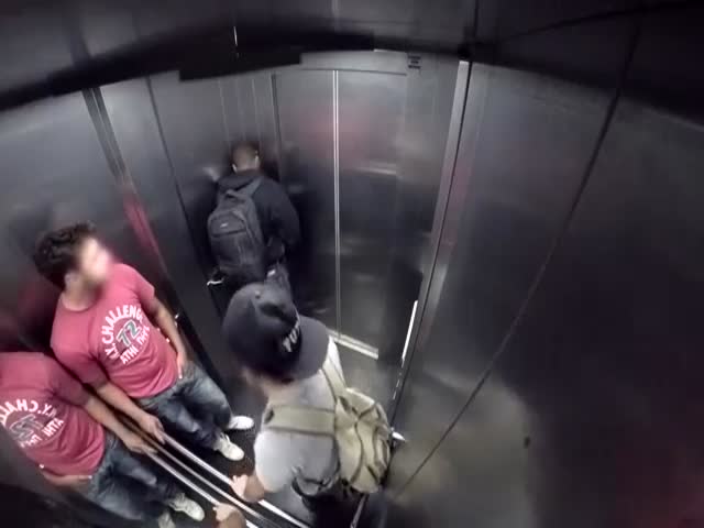 Diarrhea in an Elevator Prank  (VIDEO)