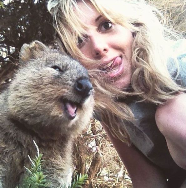 The Cutest Australian Selfie Trend at the Moment