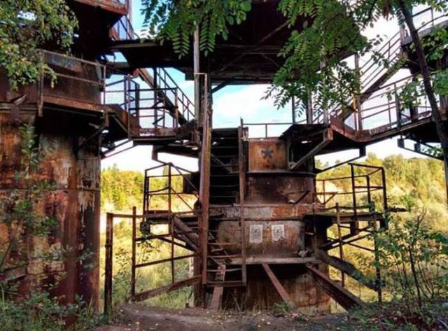 Neglected Movie Sets from Filming History