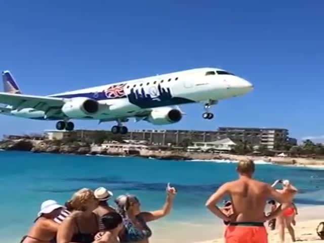 Insanely Low St. Maarten Landing in Slow Motion  (VIDEO)