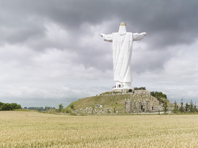 Gigantic Statues That Are Larger Than Life