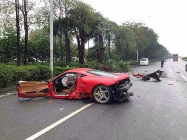 A Ferrari Takes on a Tree and Loses Horribly
