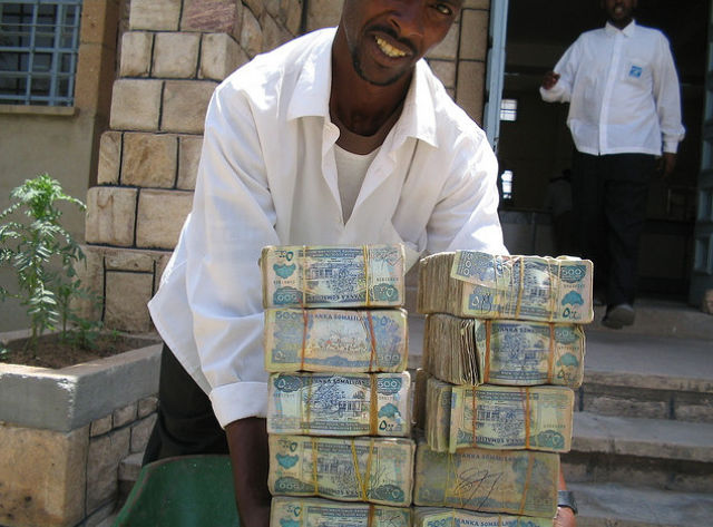 In Somaliland You Can Exchange Your Currency on the Streets