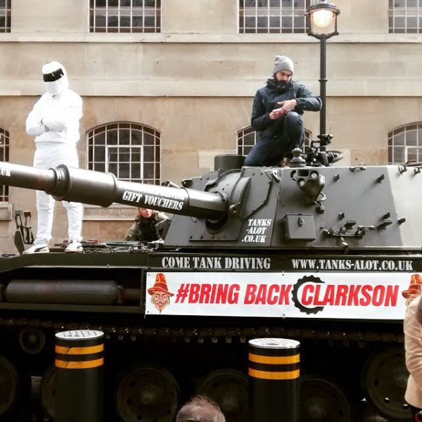 Jeremy Clarkson Fans Use a Massive Tank to Protest against His Top Gear Suspension