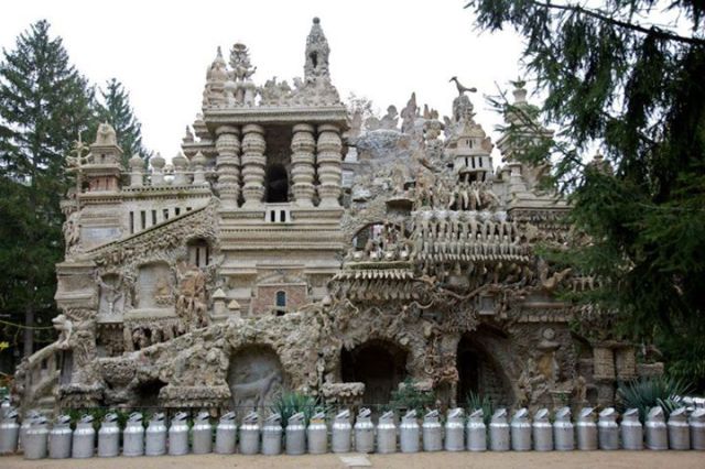 The Real Pebble Palace That the Postman Built