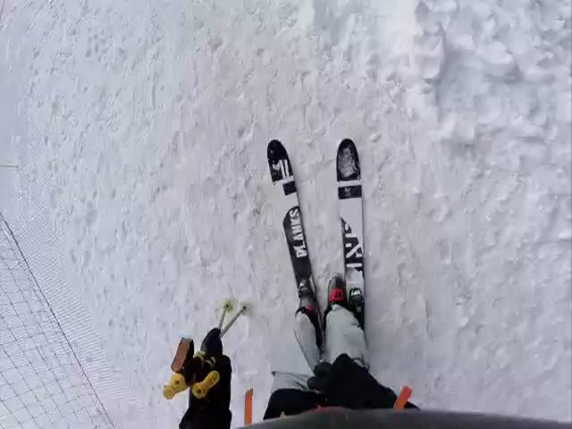 Insane Downhill Skiing 