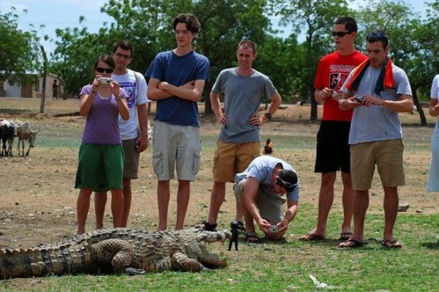 The Humans Who Have Crocodiles for Neighbors