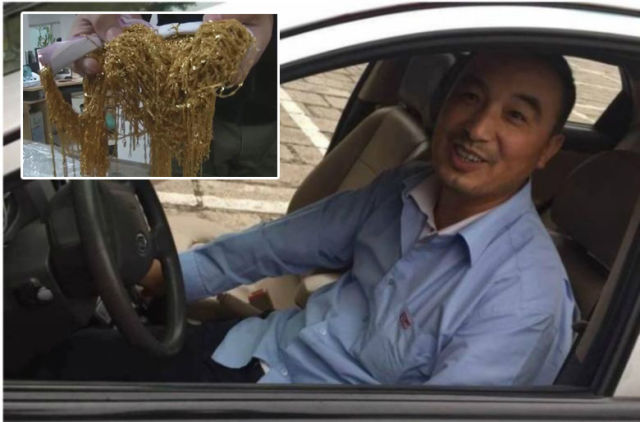 Chinese Taxi Driver Uncovers a Hidden Stash in His Car