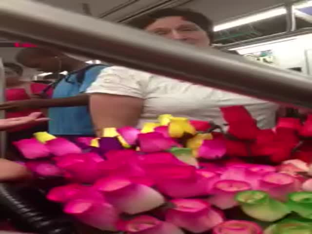 A Surprising Act of Kindness on the Subway  (VIDEO)
