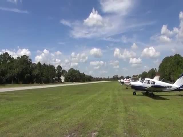 I Think the Pilot Forgot Something...  (VIDEO)
