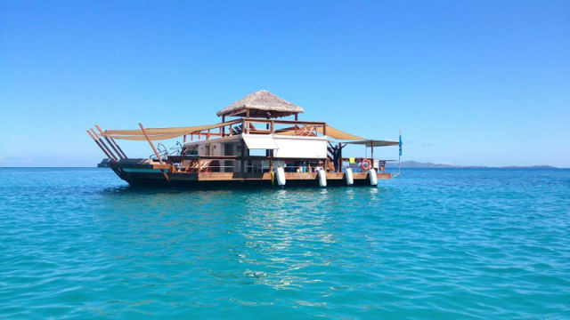 A Stunning Floating Bar That Is a Must-Visit Venue in Fiji