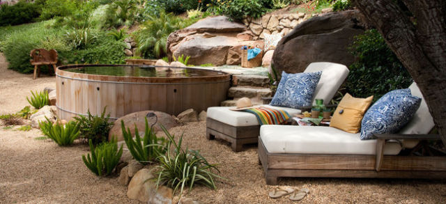 These Awesome Backyard Entertaining Spaces Will Make You Green with Envy
