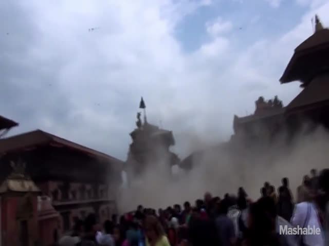Scary Footage of the Devastating Nepal Earthquake  (VIDEO)
