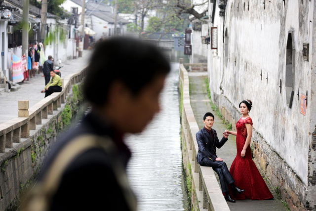 Candid Pics Capture A Normal Day in China
