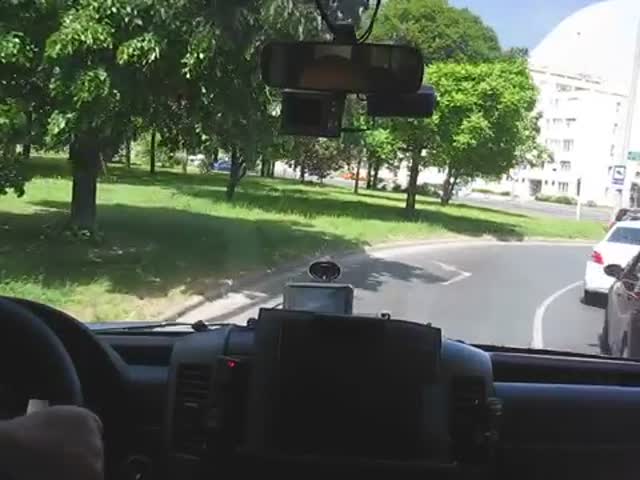 If You Ever Need an Ambulance, You Better Hope to Have Such a Driver!  (VIDEO)