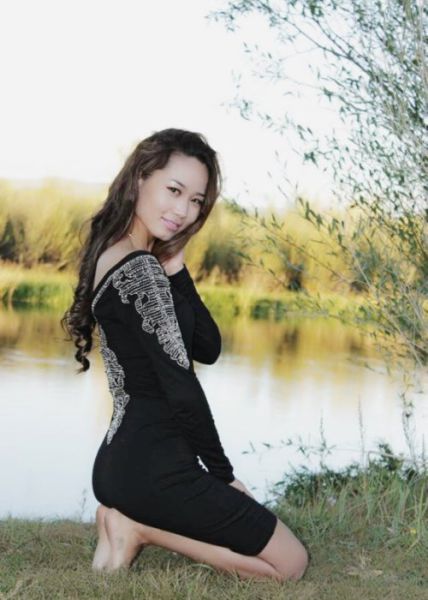 Mongolian Beauties Have That Exotic Cute Factor (44 pics) - Izismile.com