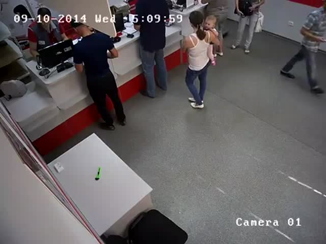 Girl Steals Box Cutter with the 'Utmost Discretion'  (VIDEO)