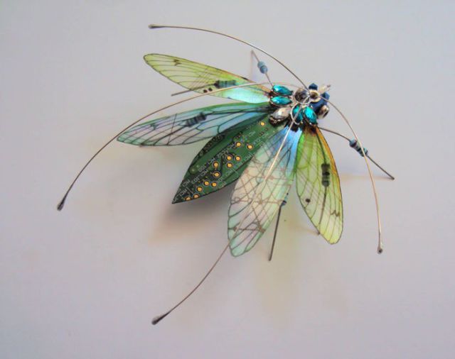 Creative Lady Turns Outdated Electronics into Flying Insects