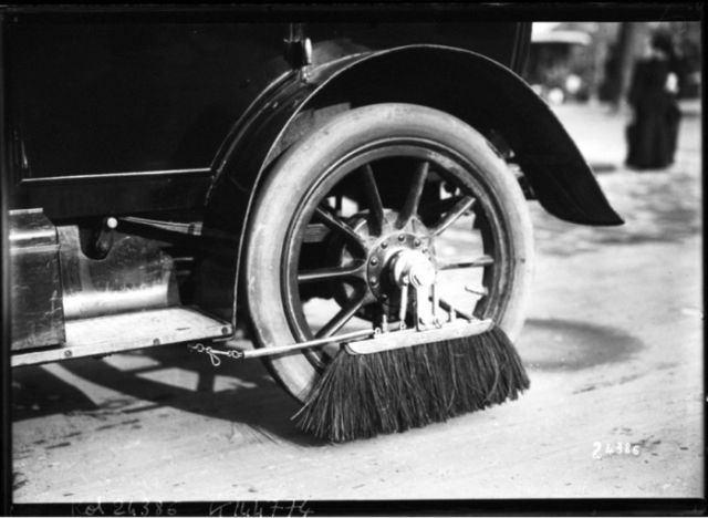 What Mud Flaps Looked Like in the Early 1900s