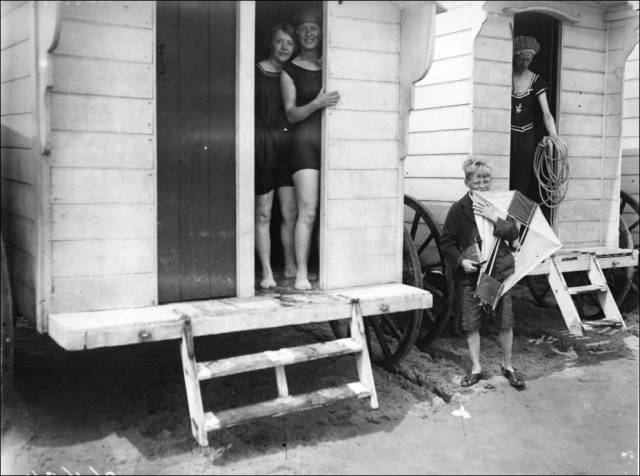 What a Day on the Beach Looked Like 100 Years Ago